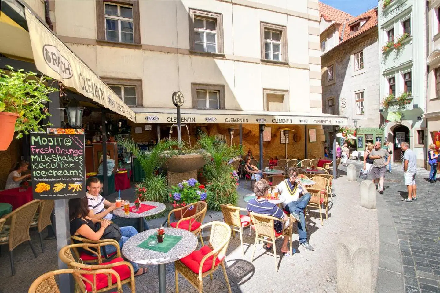 Clementin Old Town Terrasse