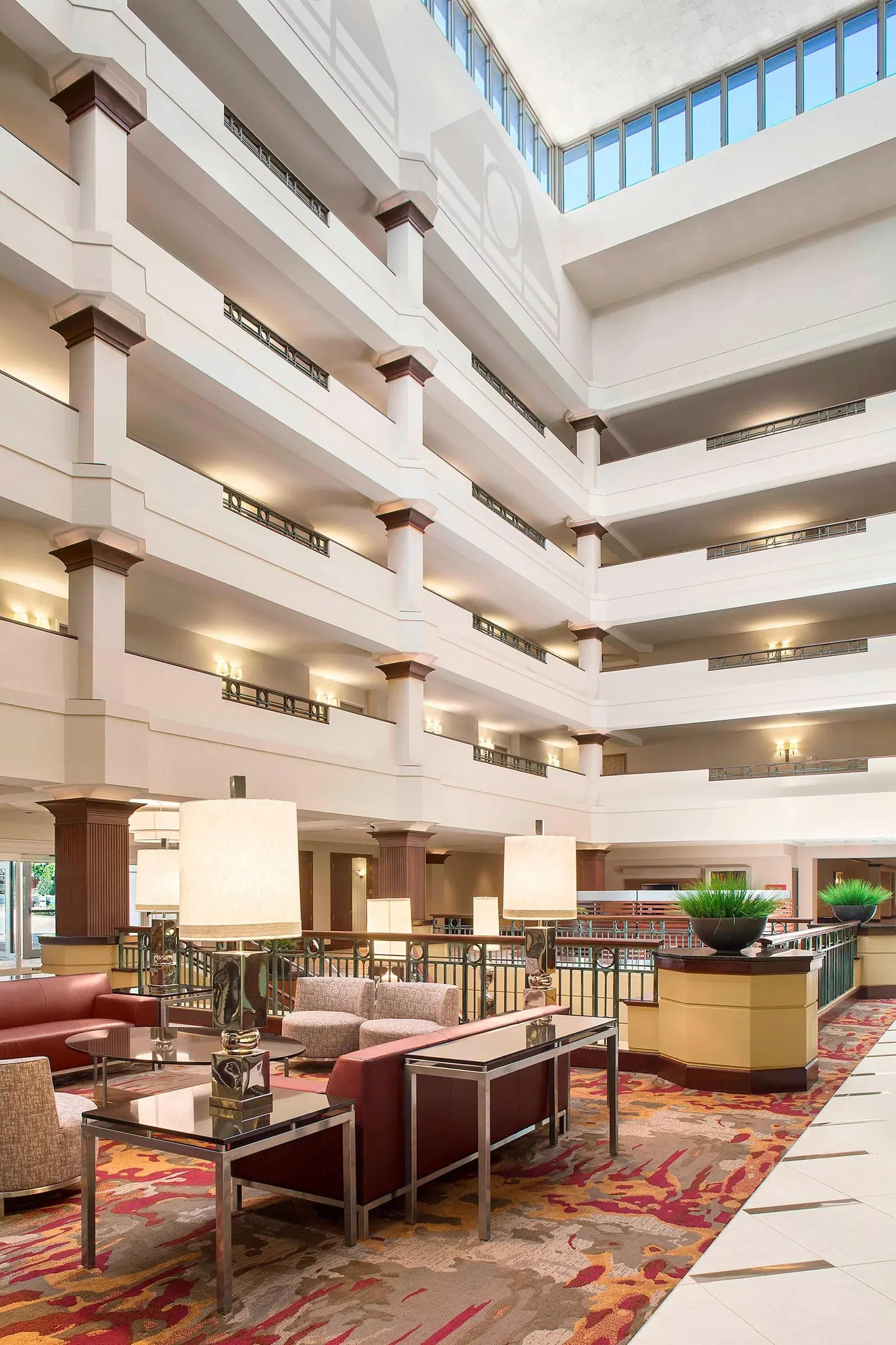 Sheraton Suites Akron Cuyahoga Falls LOUNGE_LOBBY