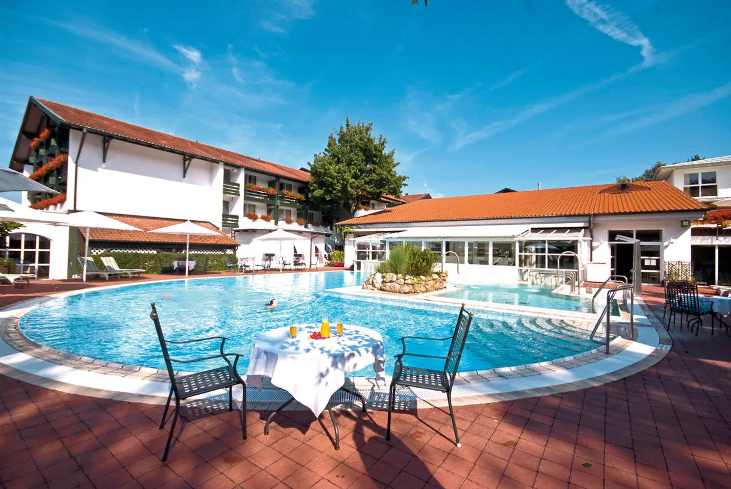 Hotel DAS LUDWIG OUTDOOR_POOL