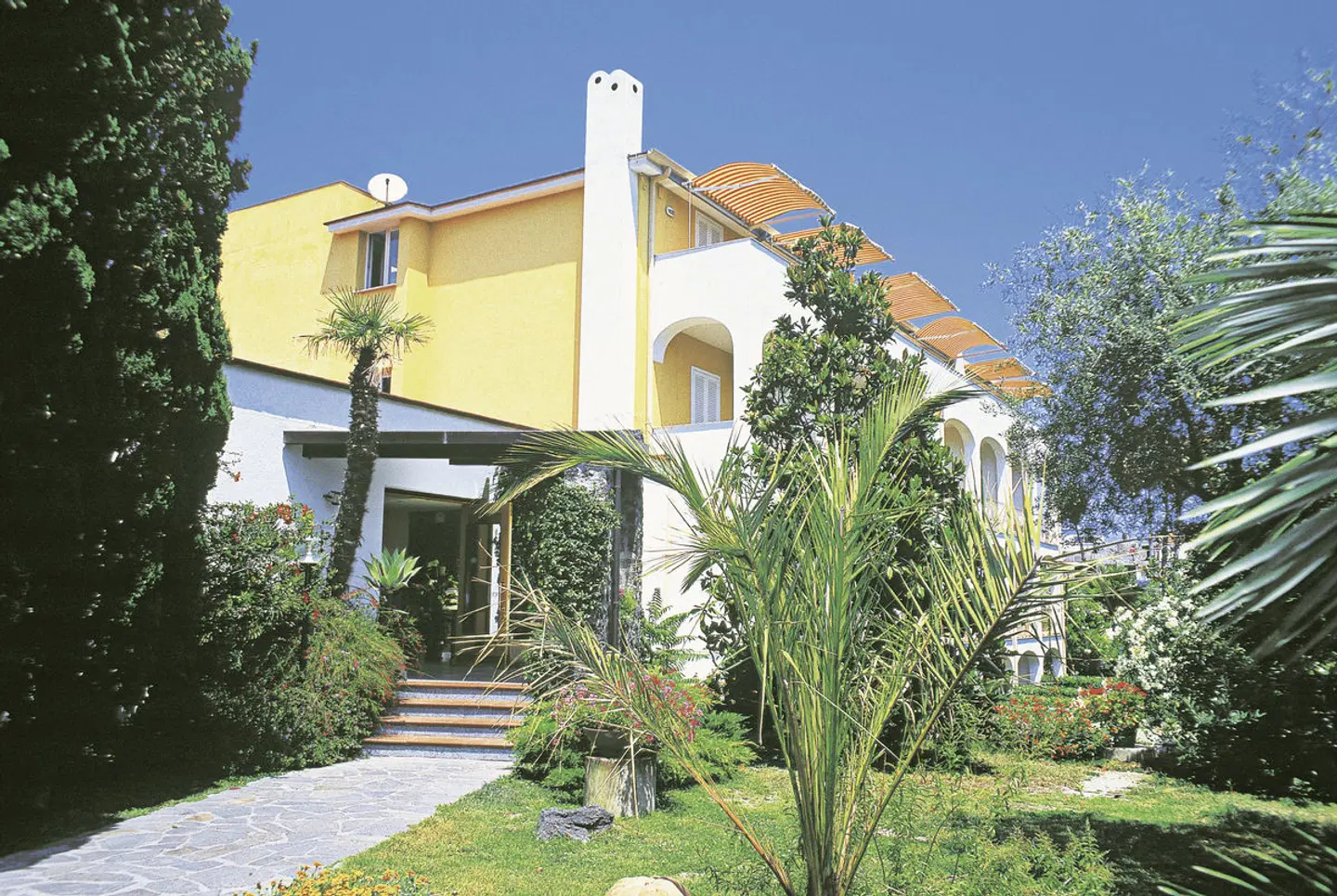 San Giovanni Terme EXTERIOR