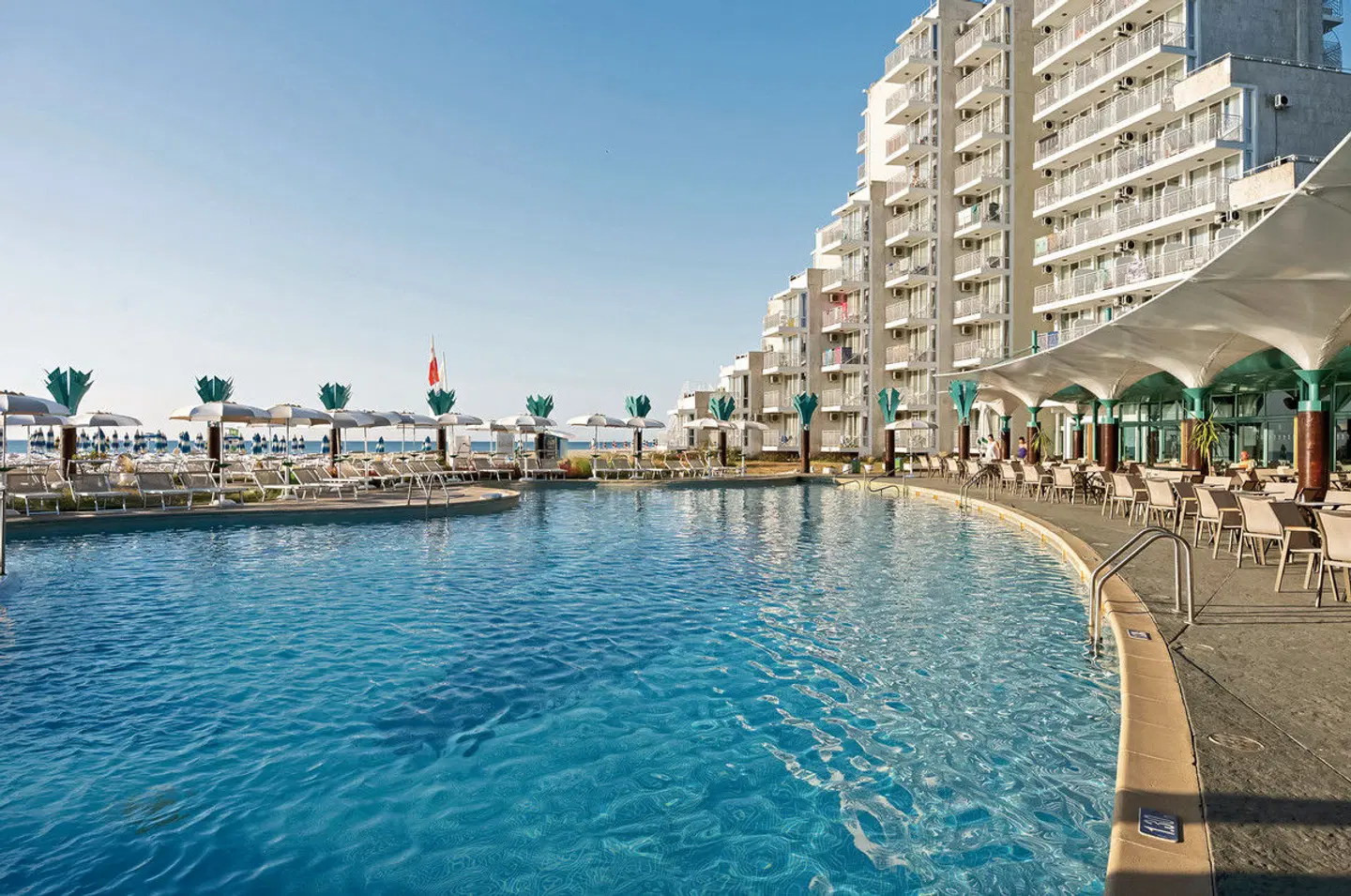 Borjana OUTDOOR_POOL