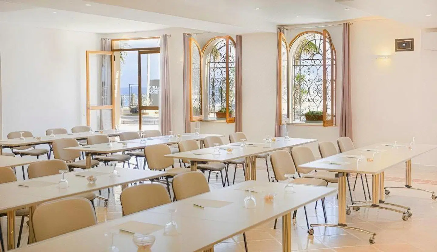 Al Madarig Hotel Restaurant