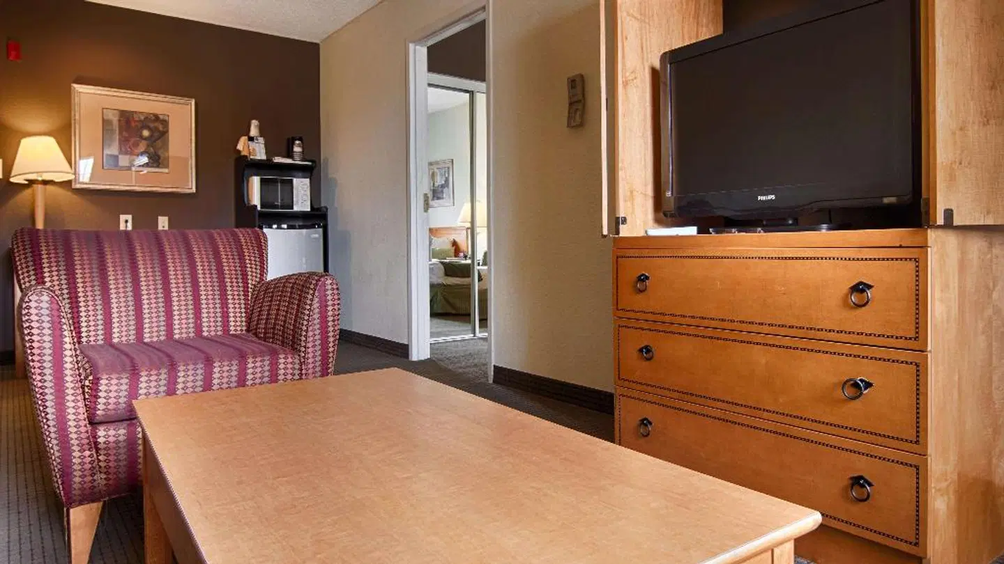 Best Western Plus Newport News ROOM_EXAMPLE