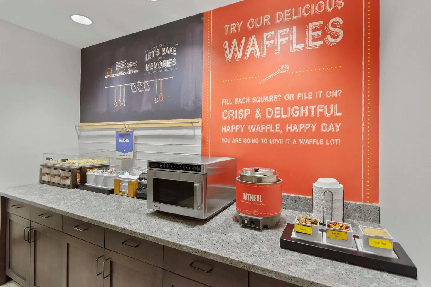 Hampton Inn and Suites Columbus Scioto Downs Bar