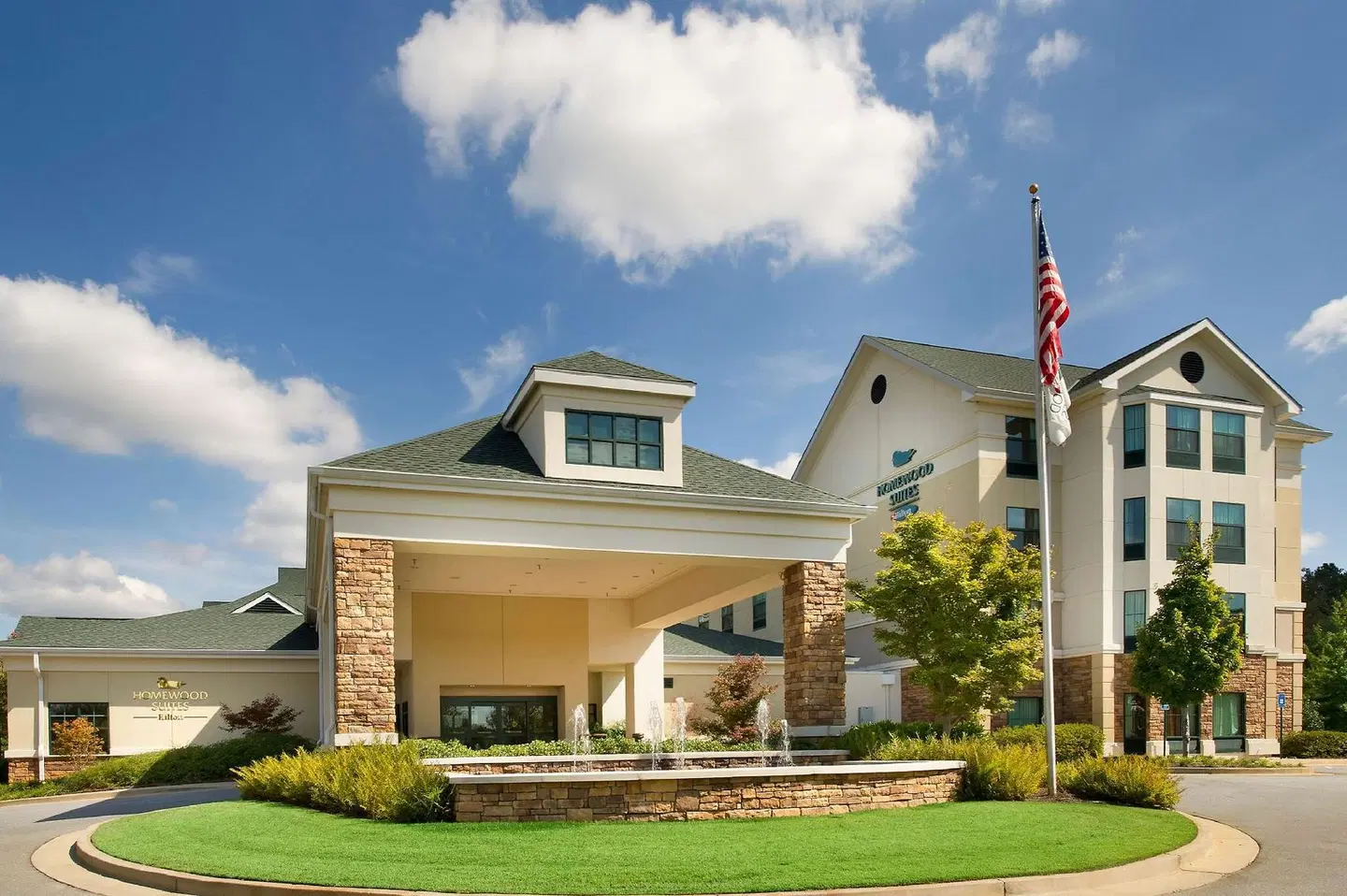 Homewood Suites by Hilton Columbus EXTERIOR