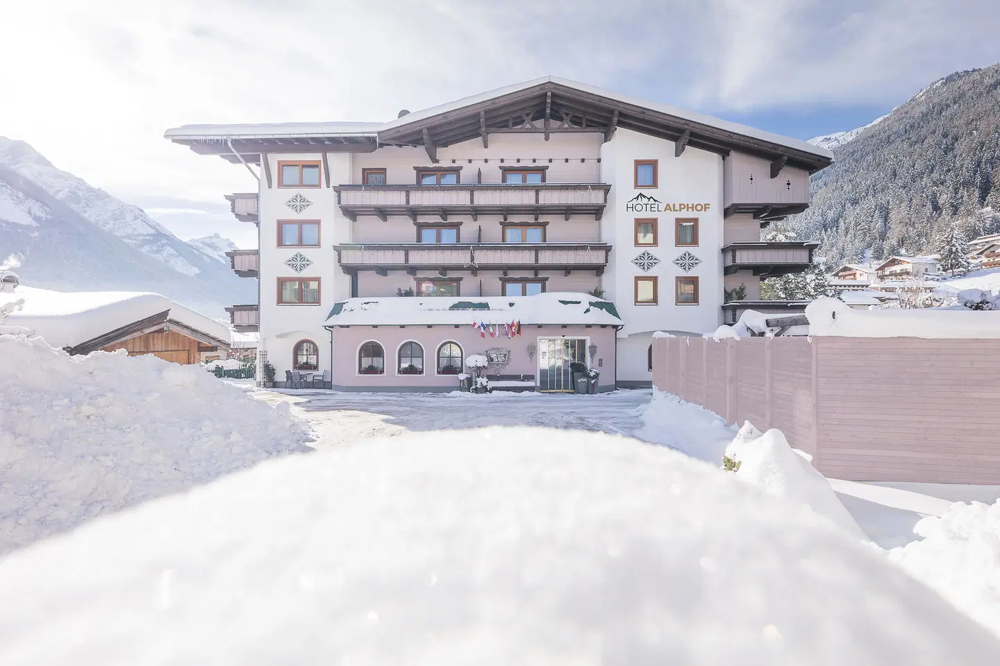 Hotel Alphof EXTERIOR
