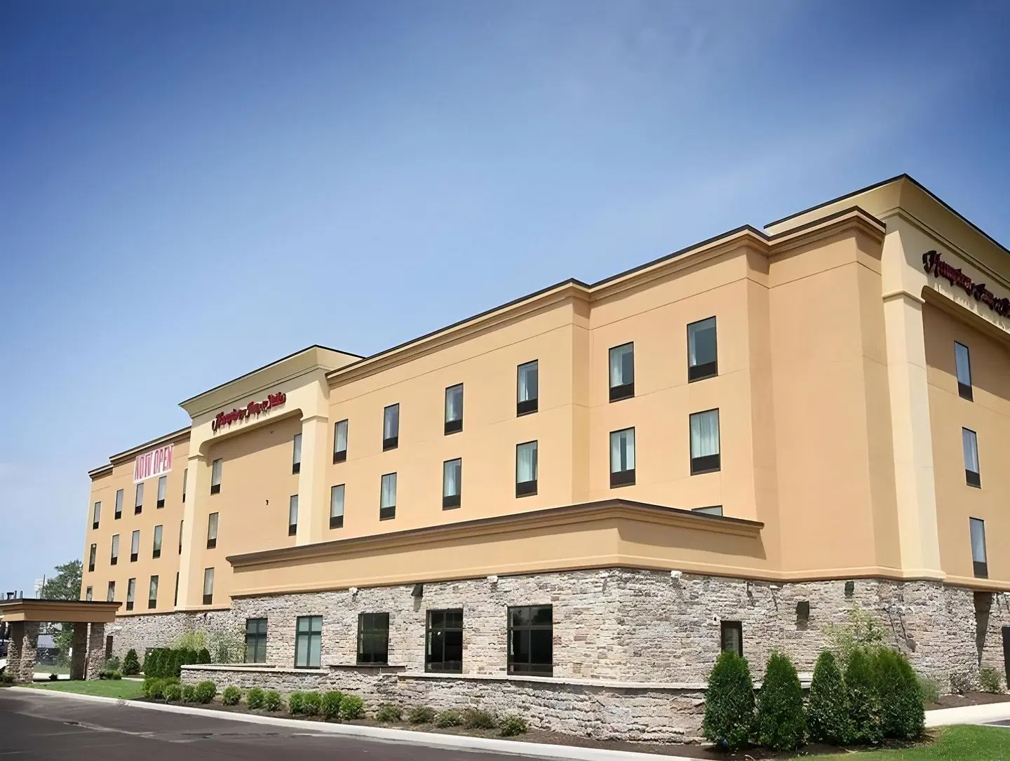 Hampton Inn & Suites Sandusky/Milan EXTERIOR