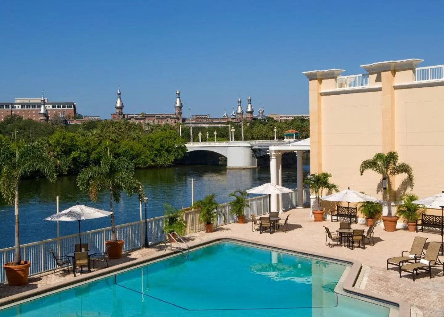 Sheraton Tampa Riverwalk Hotel OUTDOOR_POOL