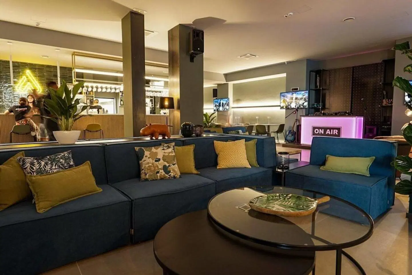 Arryvo Bar
