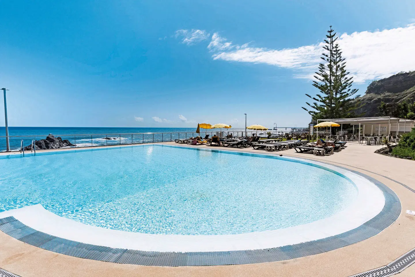 Orca Praia OUTDOOR_POOL