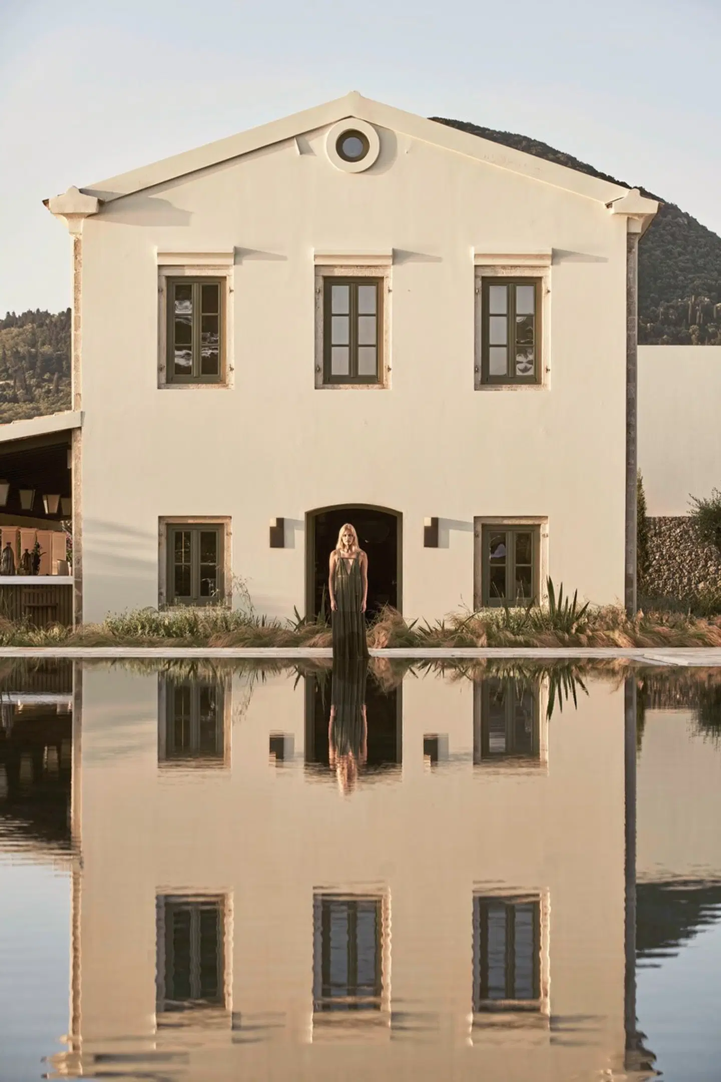 The Olivar Suites OUTDOOR_POOL