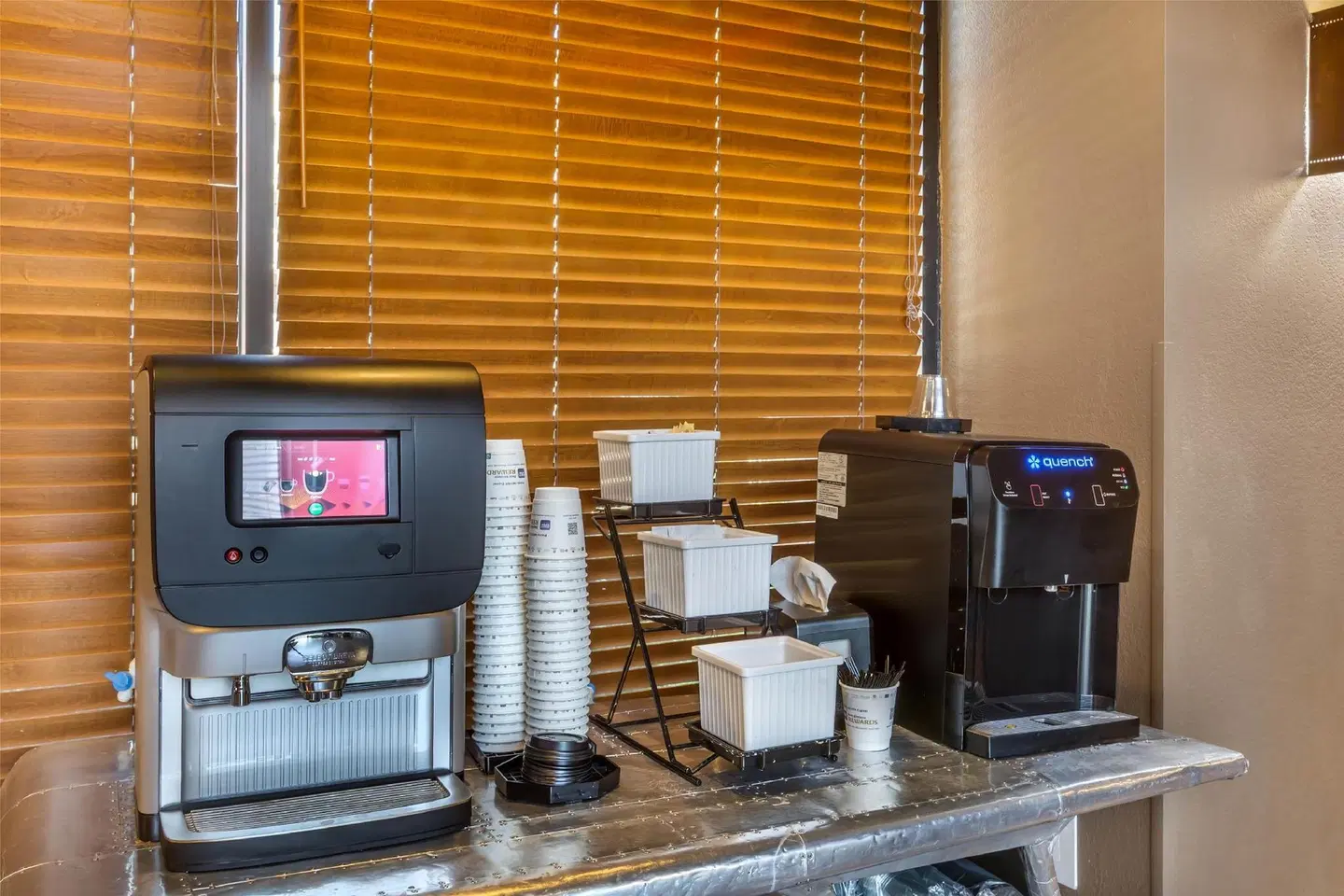 Best Western Plus Scottsdale Thunderbird Suites ROOM_EXAMPLE