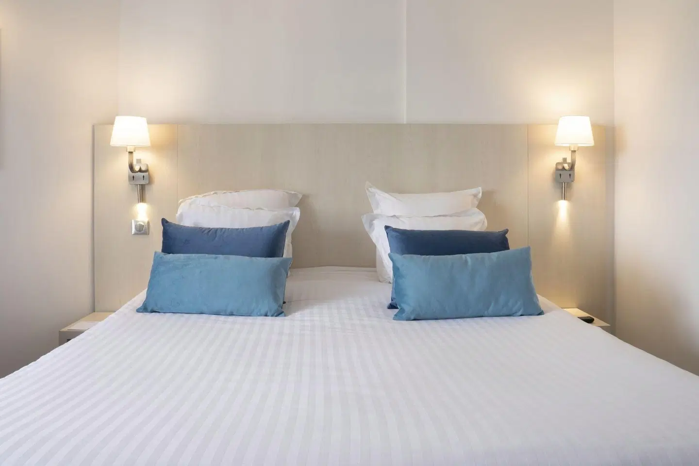SOWELL HÔTELS Le Beach ROOM_EXAMPLE