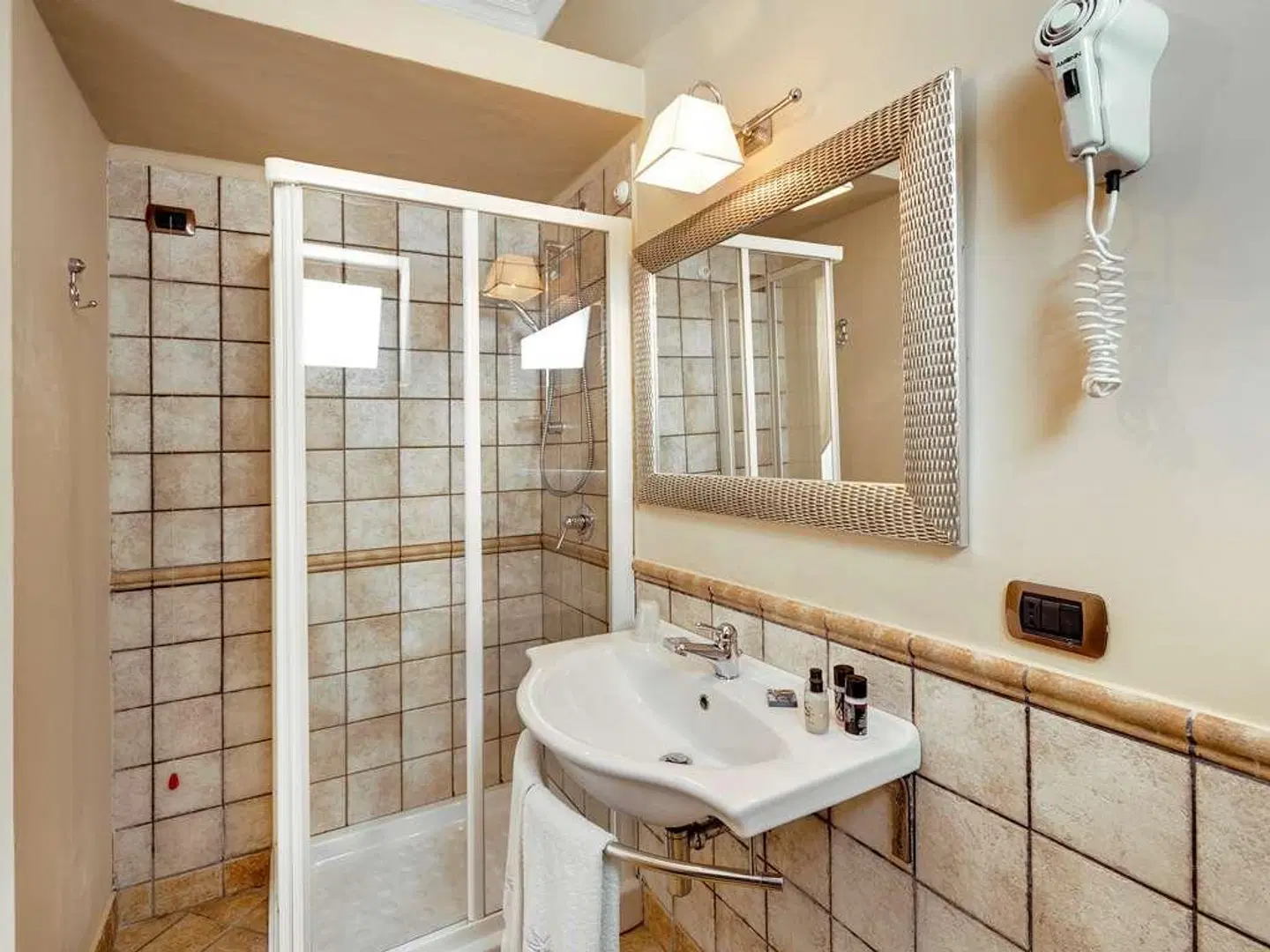 Hotel Villa Enrica Badezimmer