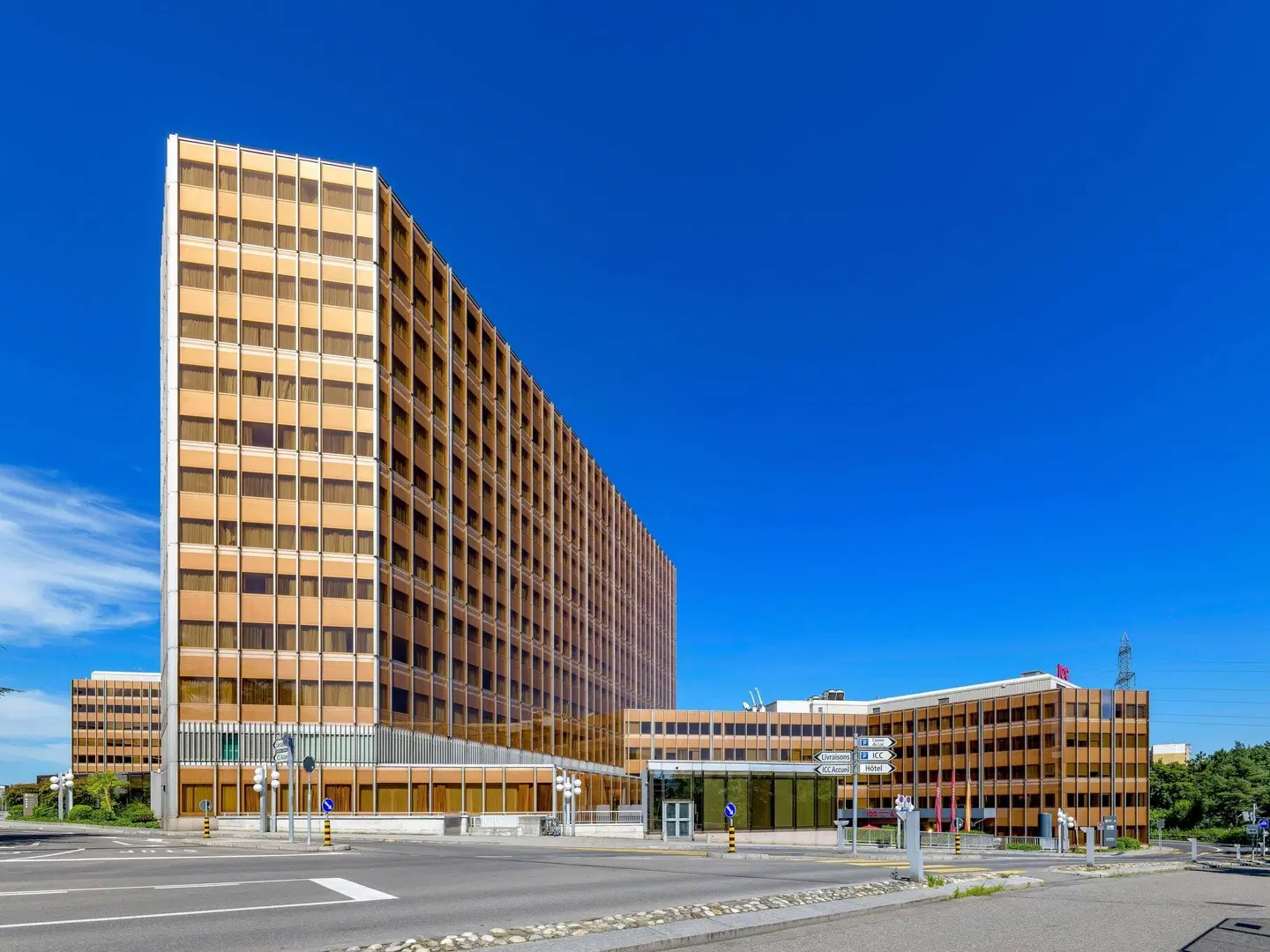 Mövenpick Hotel & Casino Geneva EXTERIOR