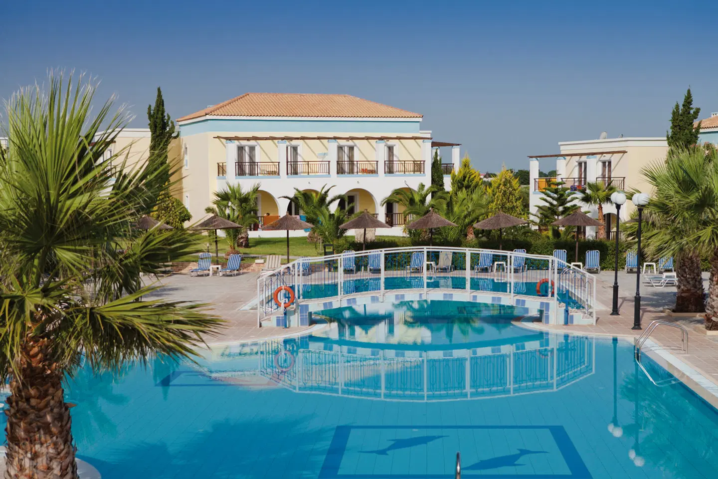 Corali Hotel OUTDOOR_POOL