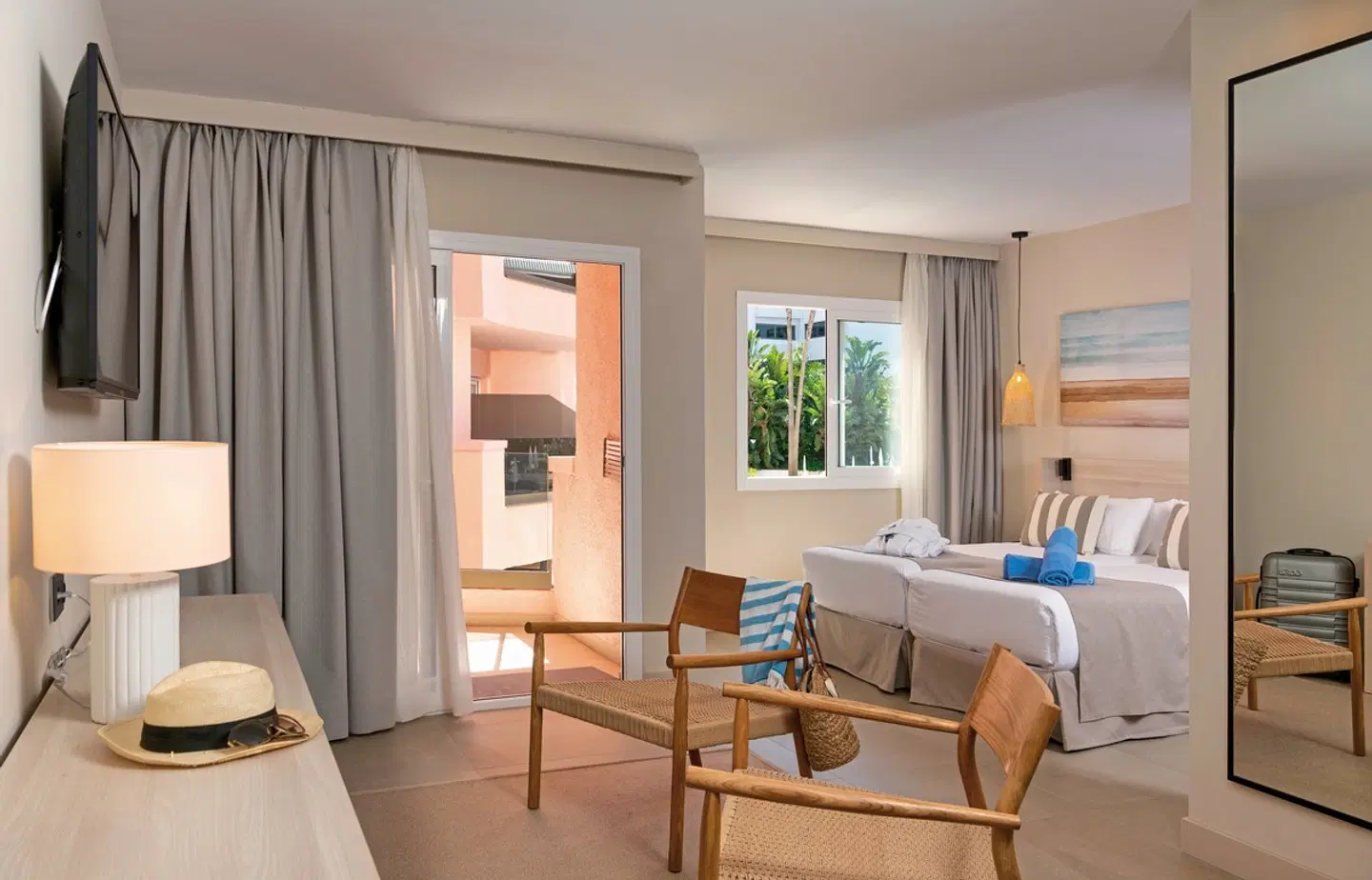 AQUA Hotel The Breeze ROOM_EXAMPLE
