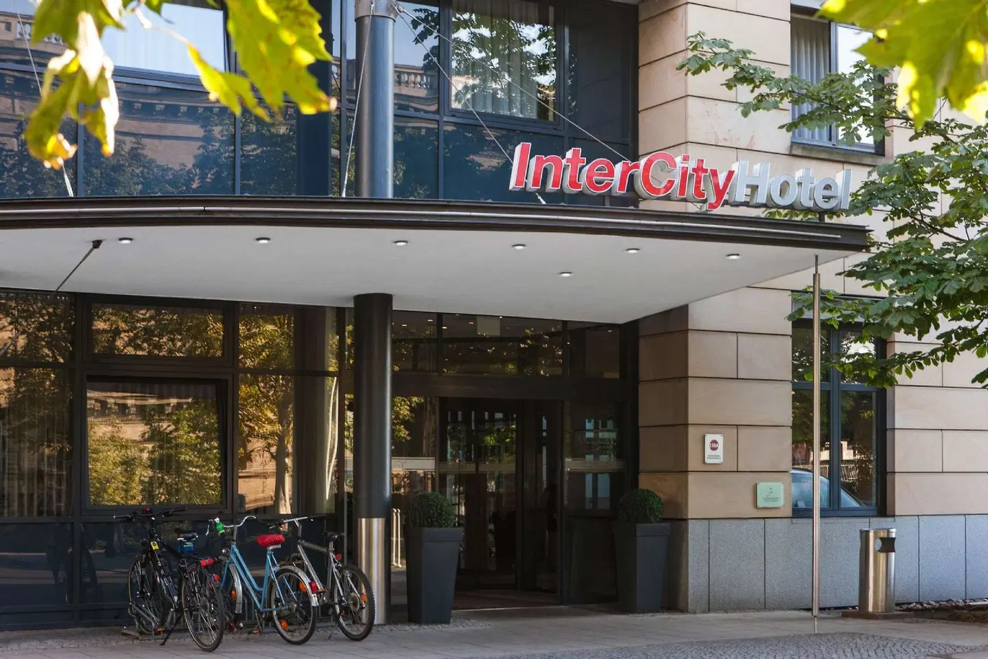 InterCityHotel Magdeburg EXTERIOR
