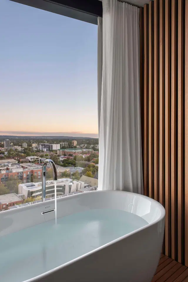 Vibe Hotel Adelaide Badezimmer
