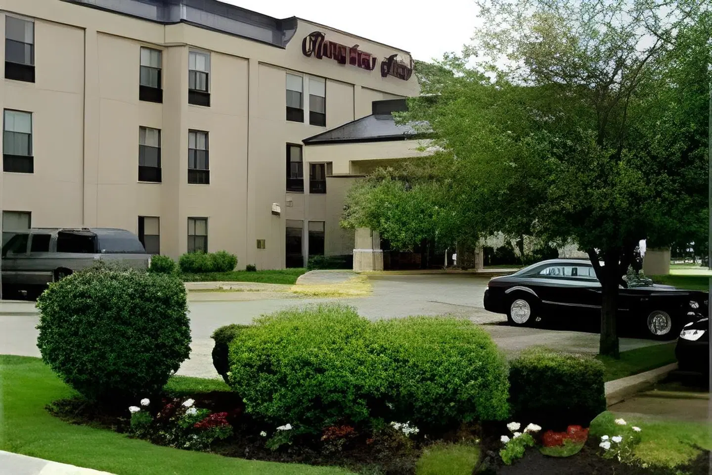 Hampton Inn Findlay EXTERIOR