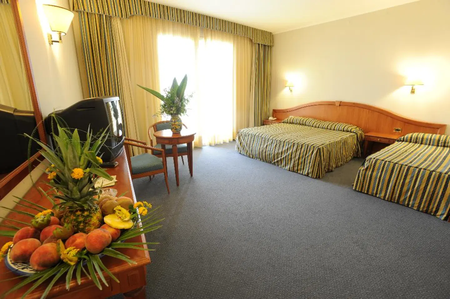 President ROOM_EXAMPLE