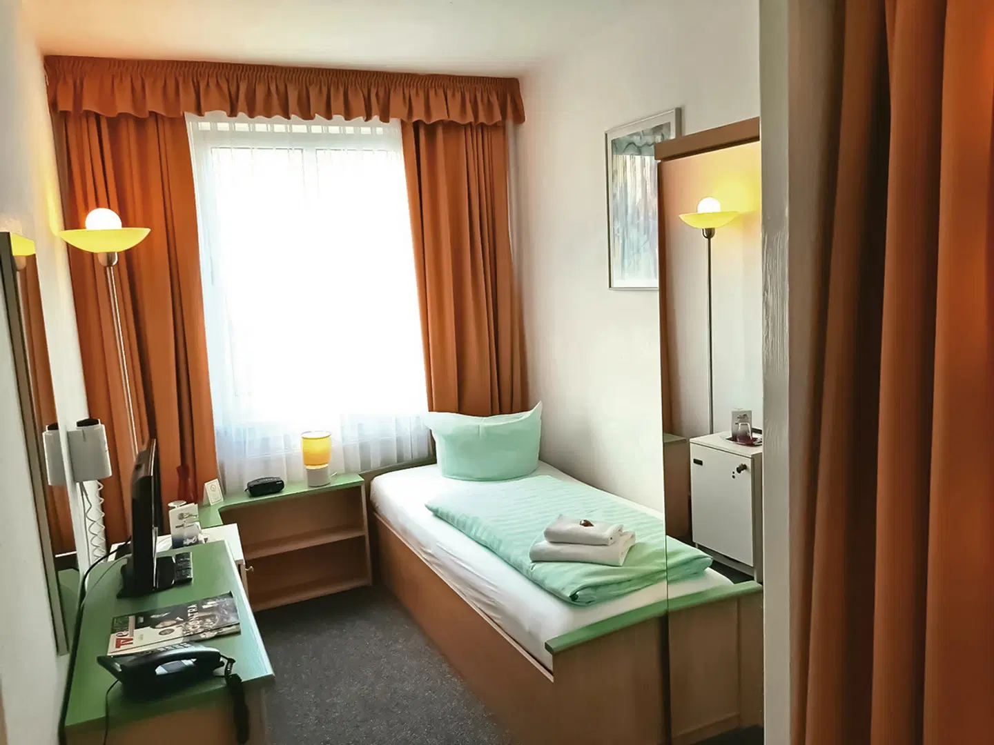 John Brinckman ROOM_EXAMPLE