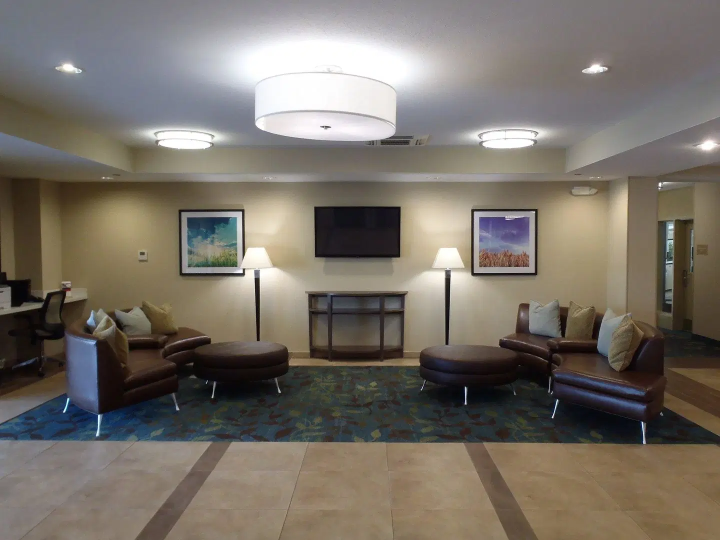 Candlewood Suites Columbus Northeast by IHG LOUNGE_LOBBY