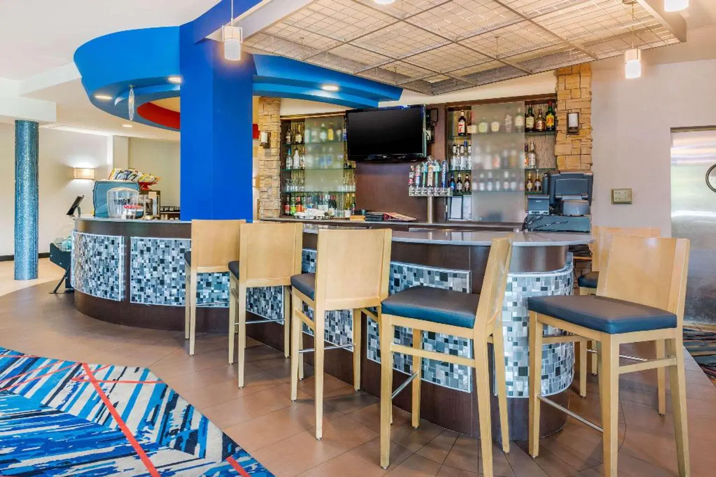 Cambria Suites Fort Lauderdale Airport South & Cruise Port Bar