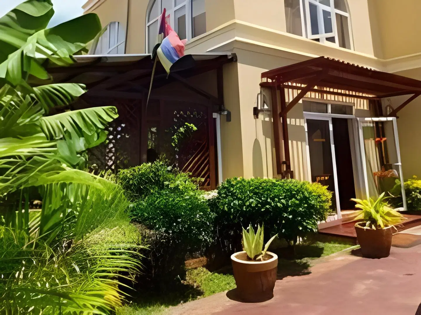 Villa Narmada Garten