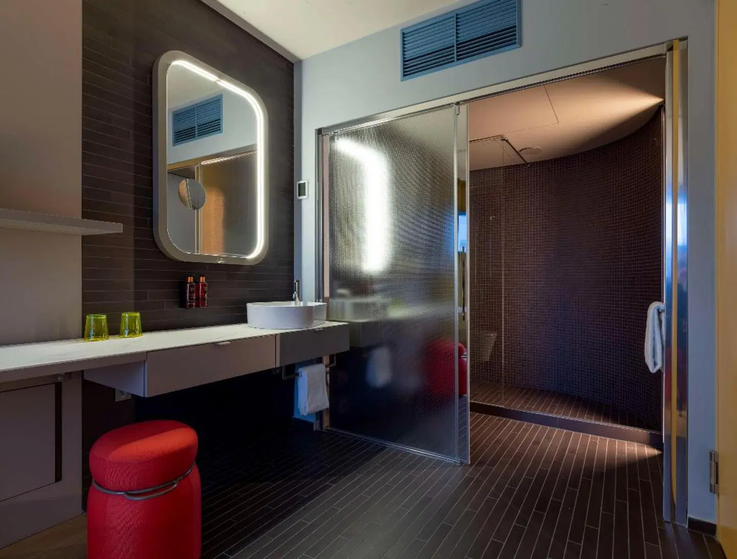 b'mine hotel Düsseldorf ROOM_EXAMPLE
