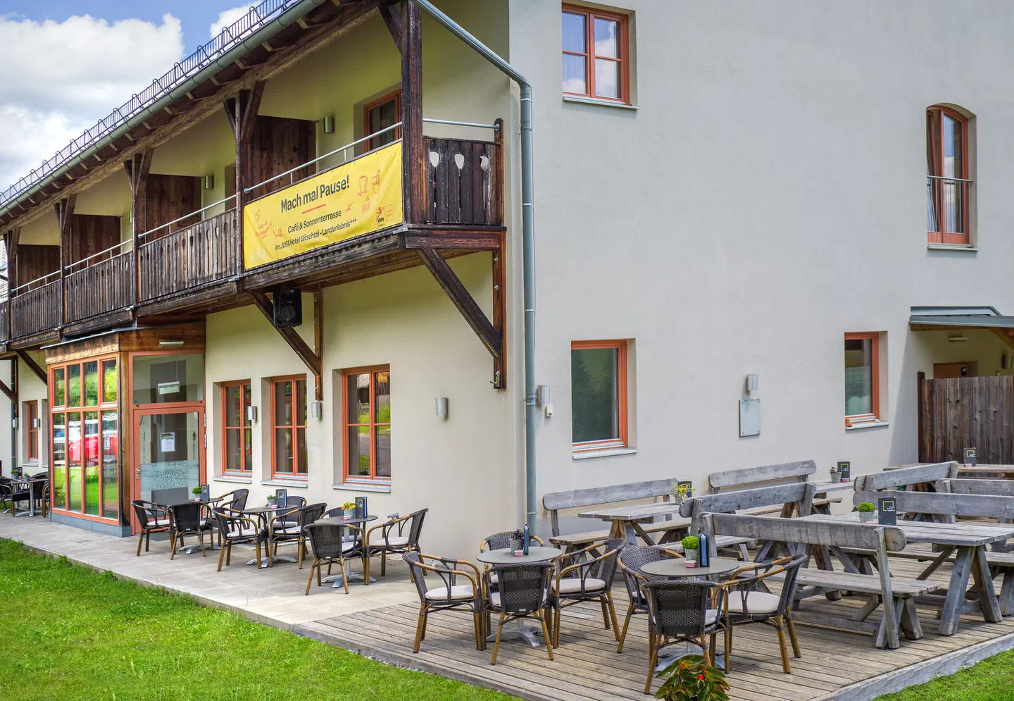 JUFA Hotel Gitschtal Terrasse