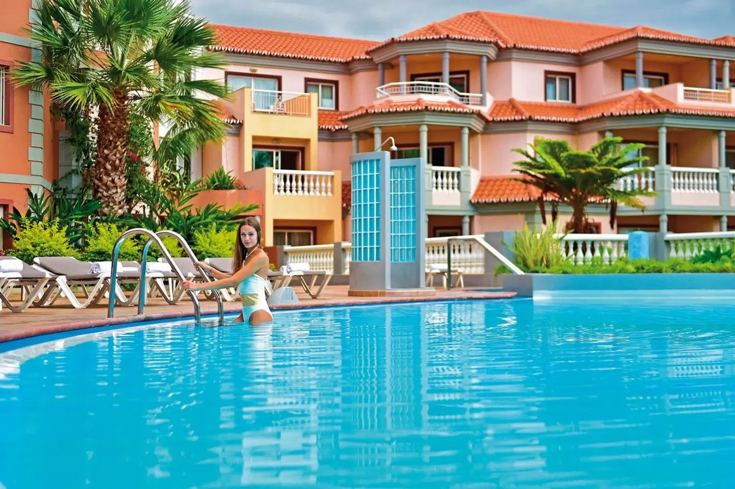 Pestana Miramar Garden & Ocean Hotel OUTDOOR_POOL