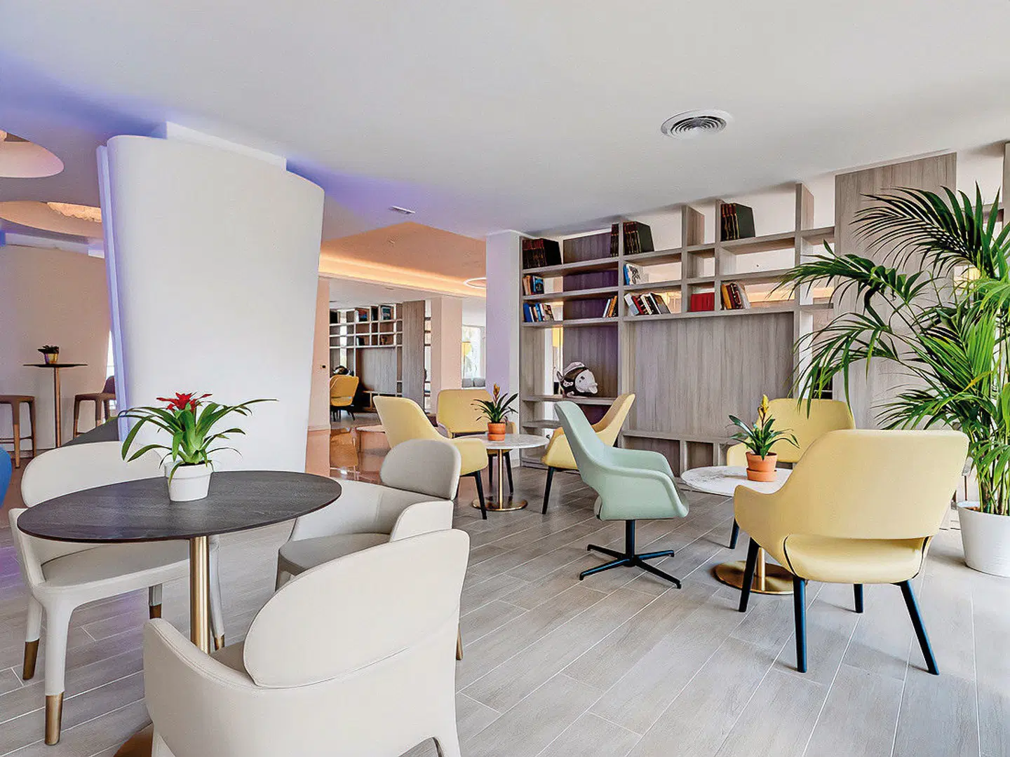 Antares LOUNGE_LOBBY