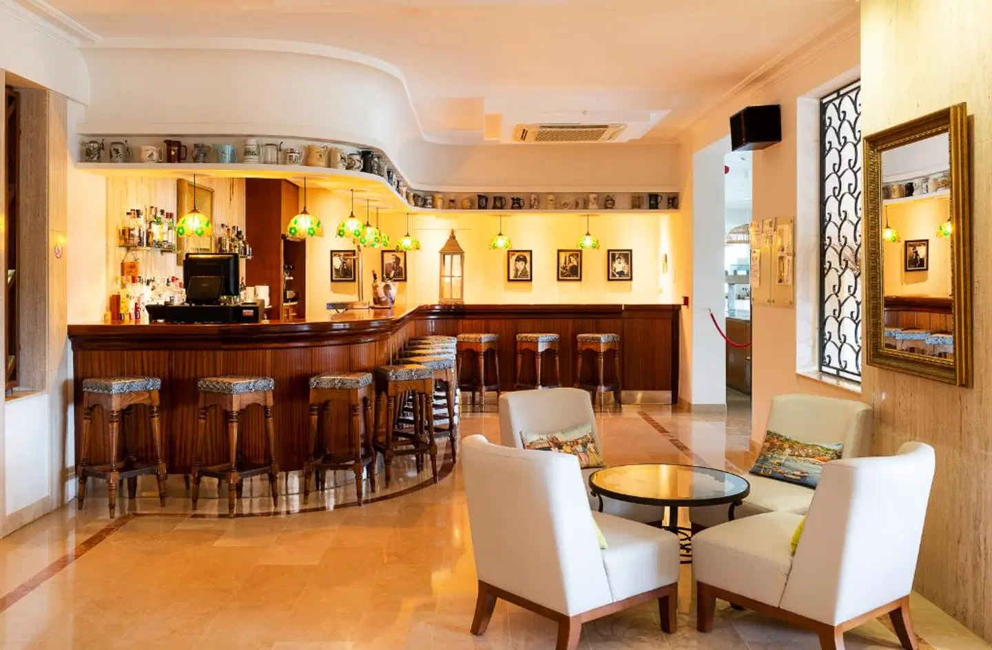 Casablanca Bar