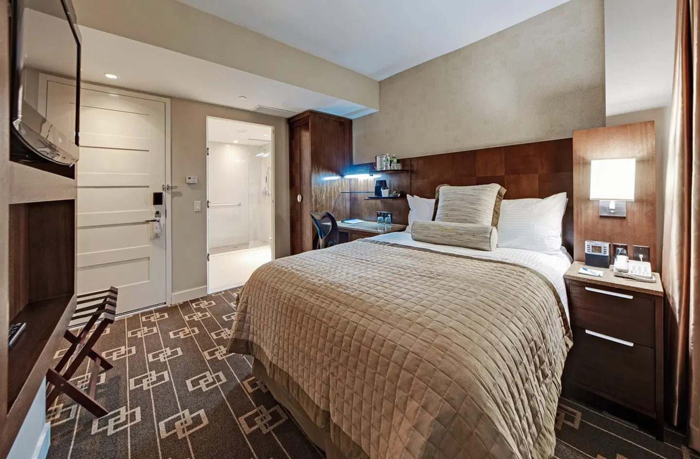 Wyndham Garden Chinatown ROOM_EXAMPLE