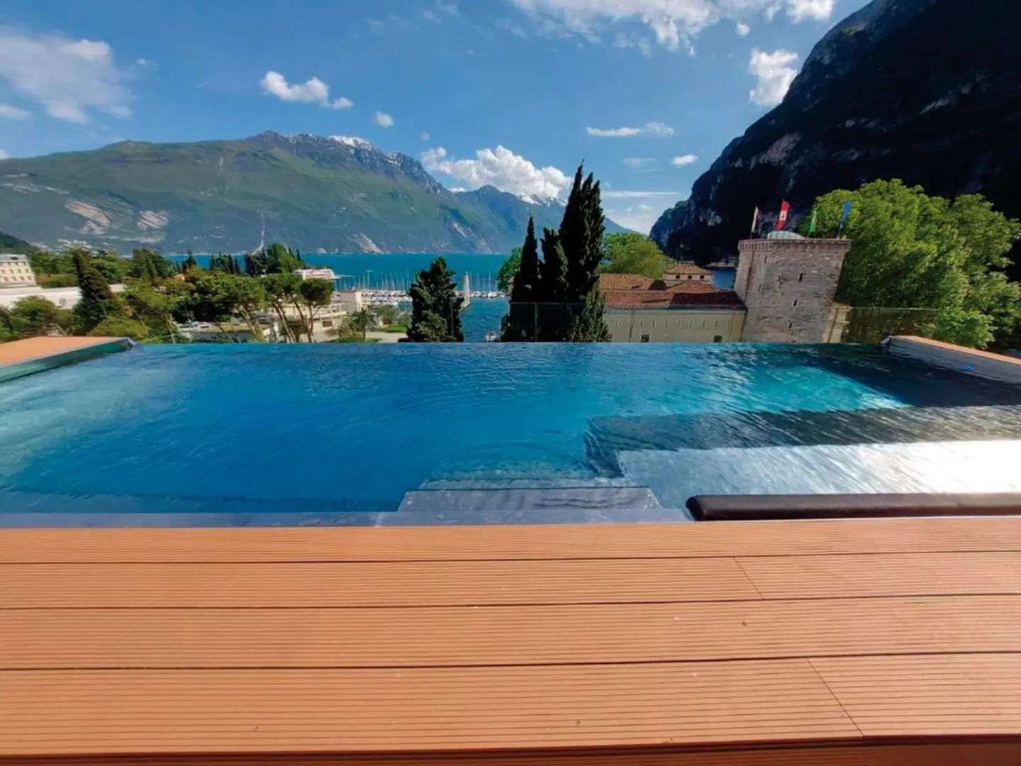 Grand Hotel Riva OUTDOOR_POOL