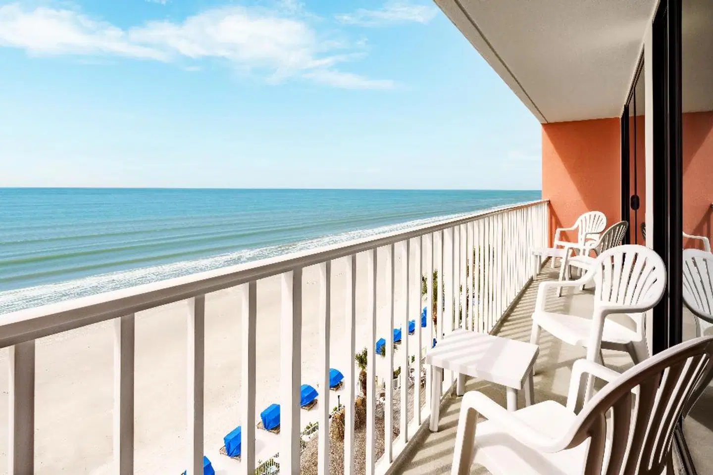 DoubleTree by Hilton Beach Resort Tampa Bay/North Redington Beach Terrasse