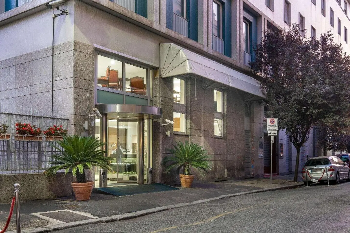 Quality Hotel Nova Domus EXTERIOR