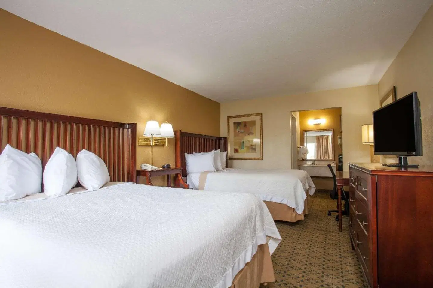 Days Inn by Wyndham Daytona Beach Speedway ROOM_EXAMPLE
