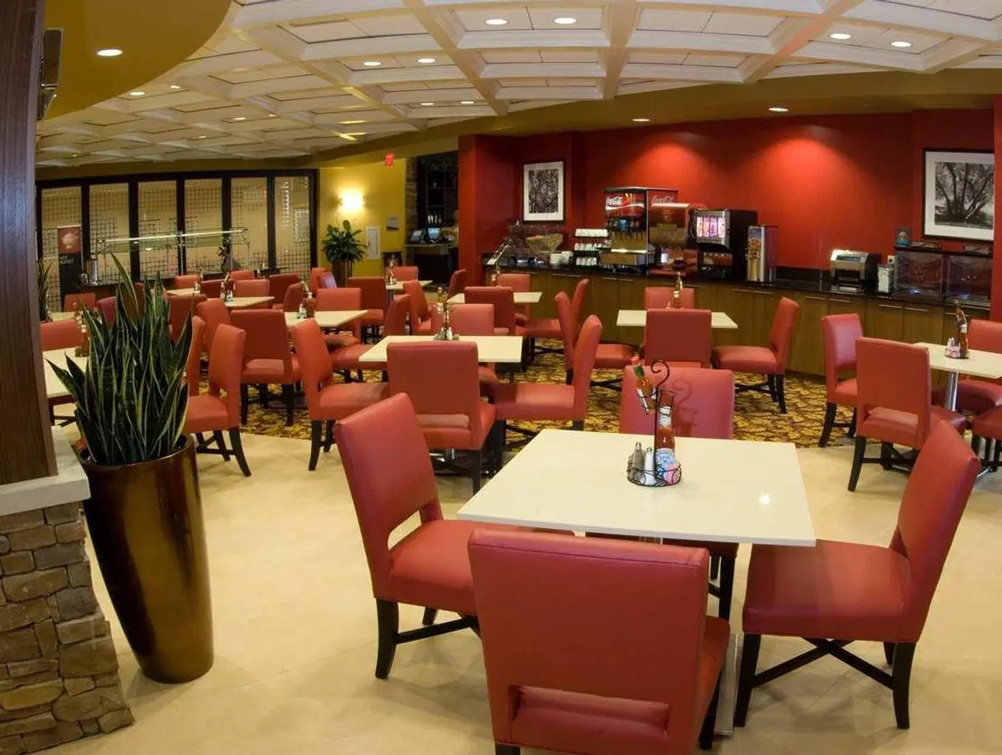 Embassy Suites by Hilton Columbus Airport Restaurant