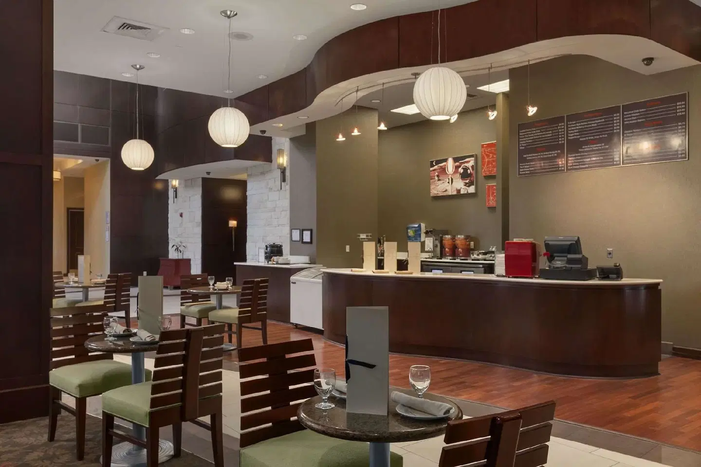 Embassy Suites by Hilton Savannah Airport Bar