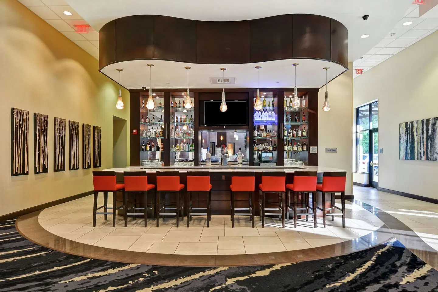 Embassy Suites by Hilton Savannah Airport Bar