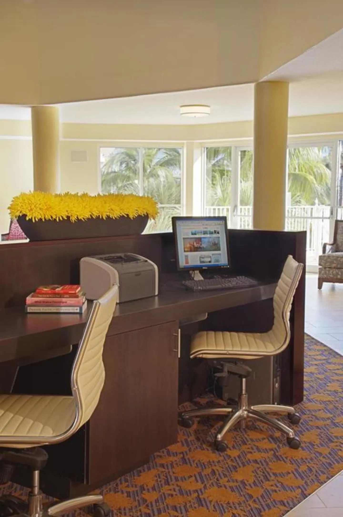 Courtyard by Marriott Key Largo by Marriot Bar