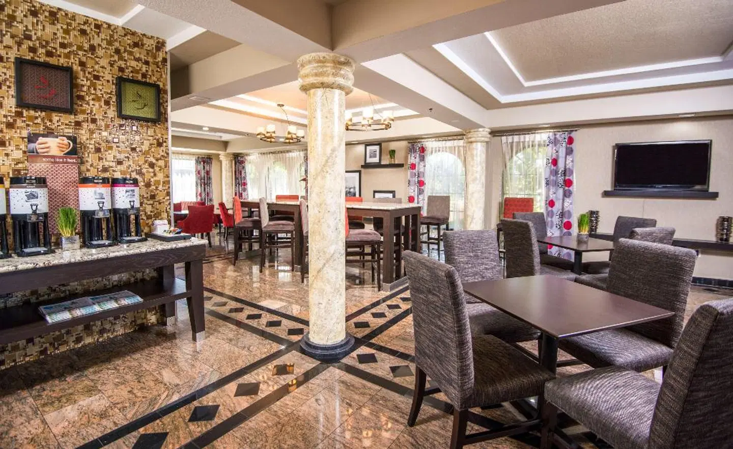 Hampton Inn St. Augustine-Historic District Bar