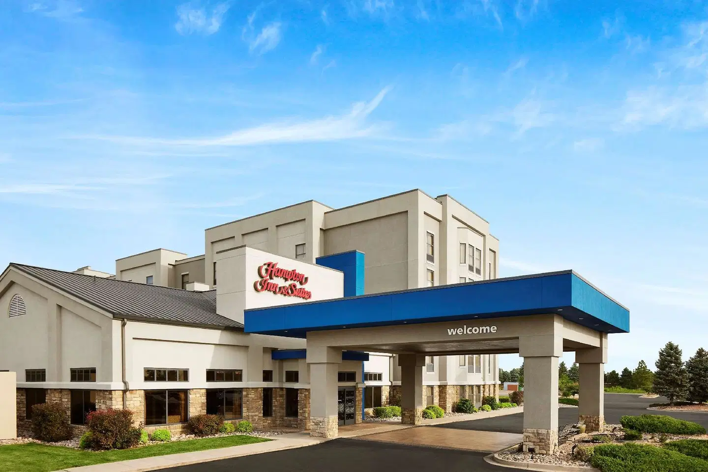 Hampton Inn & Suites Pueblo-Southgate EXTERIOR