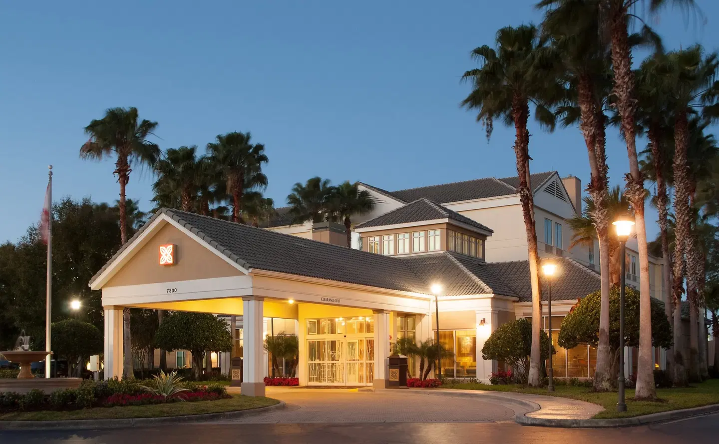 Hilton Garden Inn Orlando Airport EXTERIOR