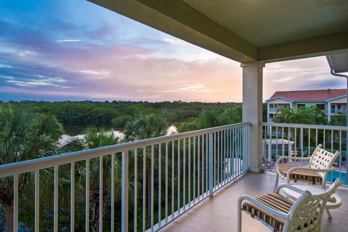 DoubleTree Suites by Hilton Naples Terrasse