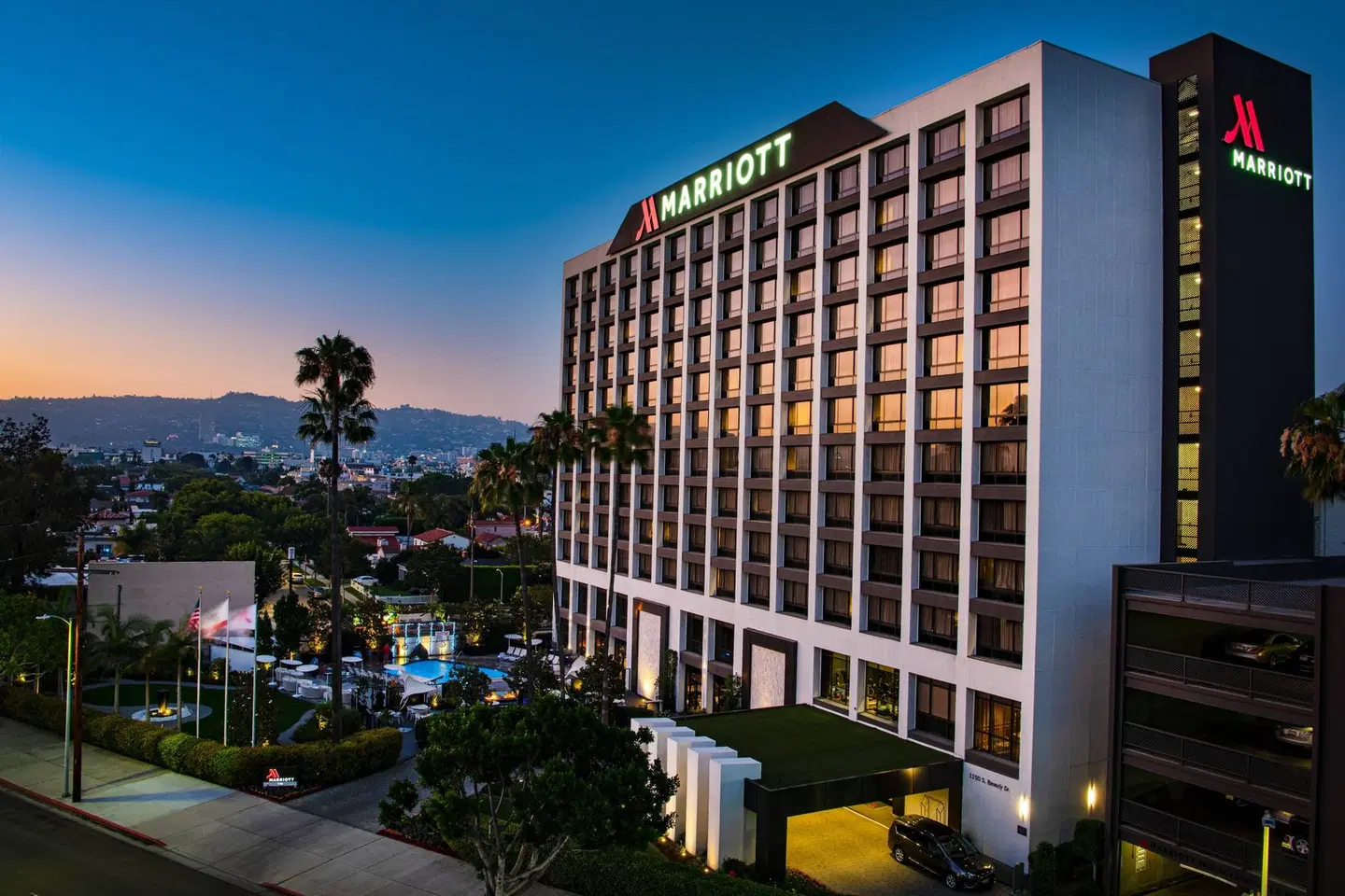 Beverly Hills Marriott EXTERIOR