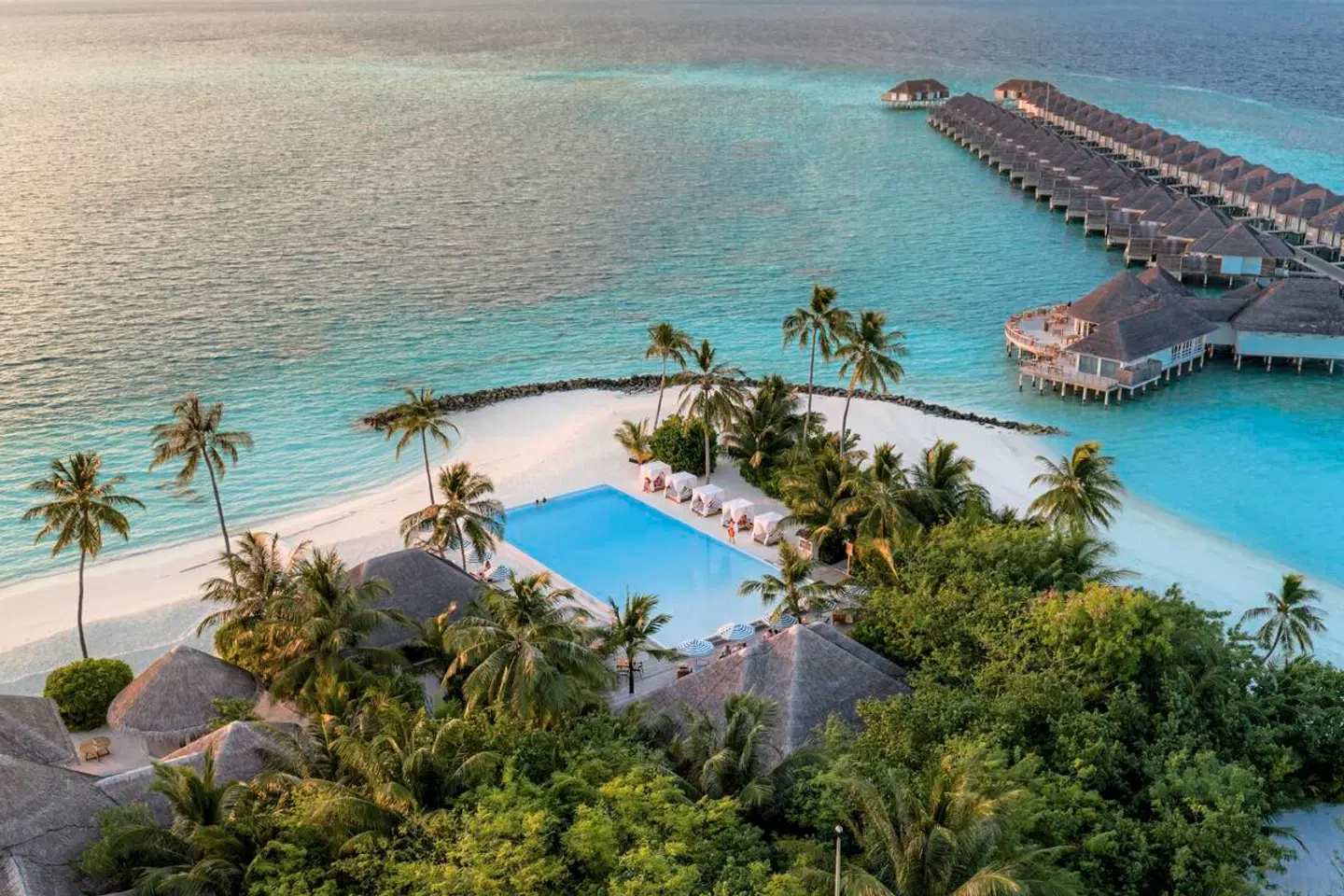 Sun Siyam Iru Veli Maldives OUTDOOR_POOL