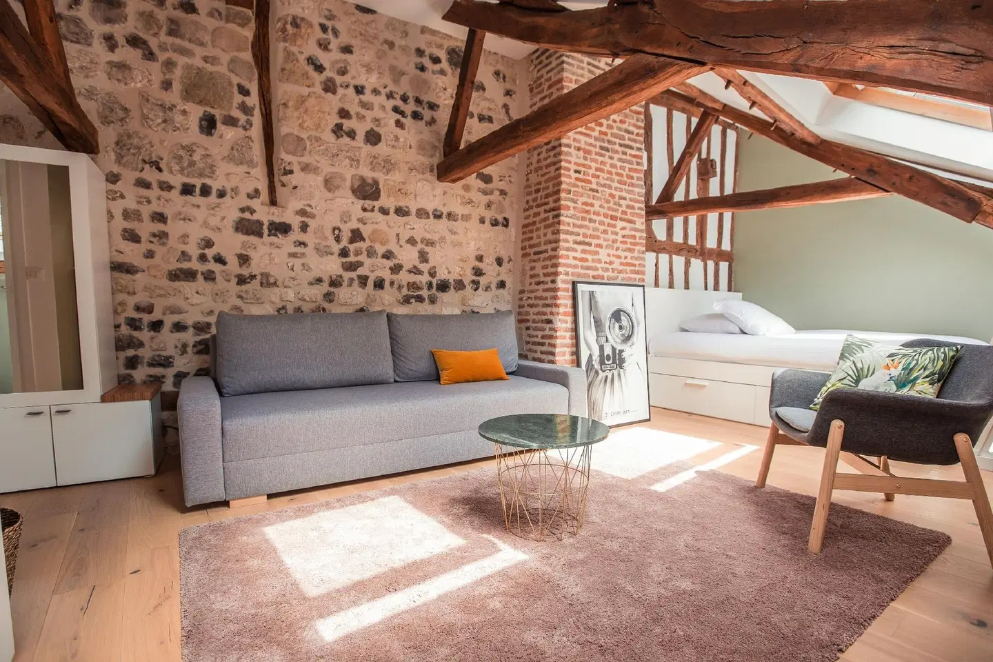 La Maison des Arts, Le Six LOUNGE_LOBBY